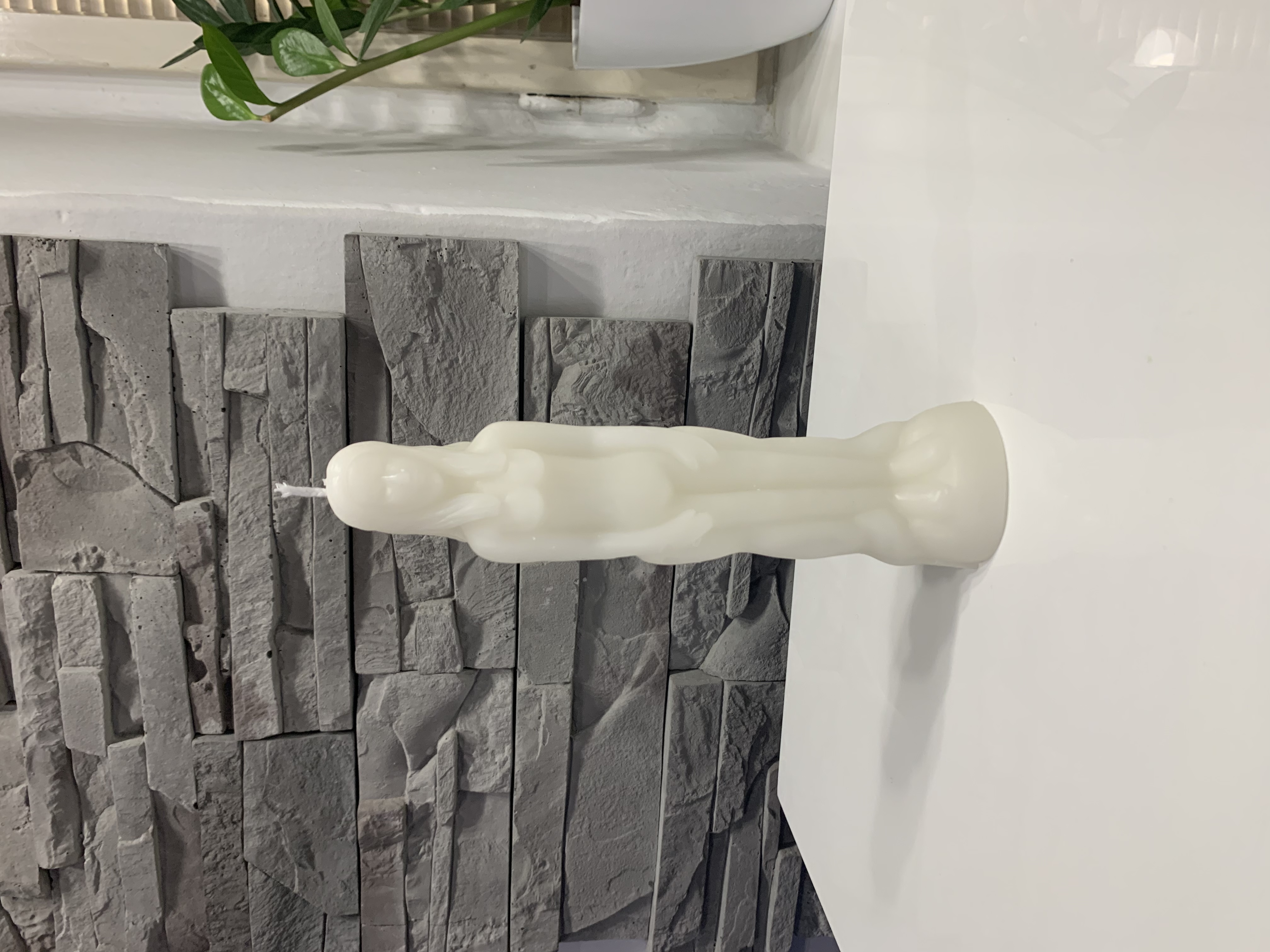 Bílá figurální svíčka ,,Žena" -20 cm -A10